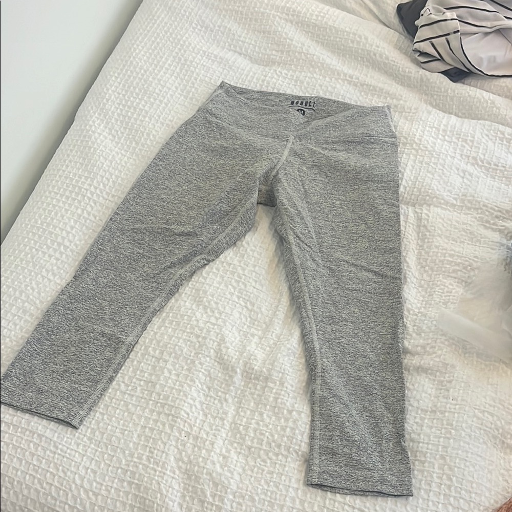 NOBULL Gray Leggings Full-Length Stretchy Fit